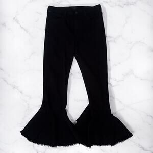 Citizens of Humanity Jeans Sz 30
Black Drew Flounce High Rise Cropped Flare